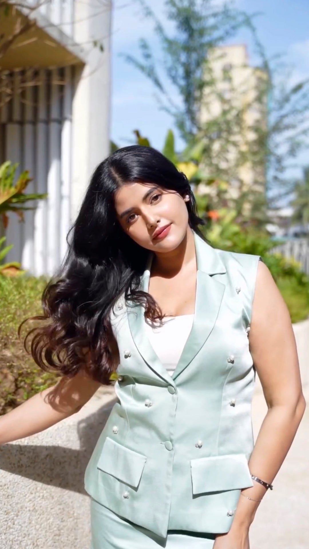 Anahita Bhooshan in Sunset Sage