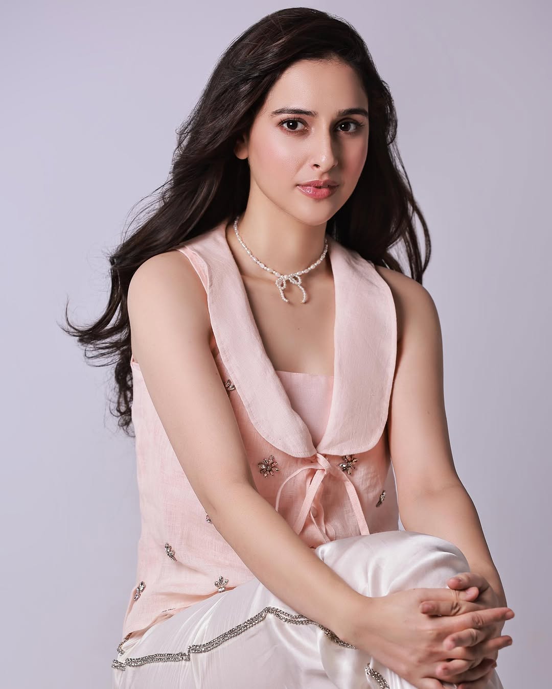 Sadia Khateeb in Waldorf Set