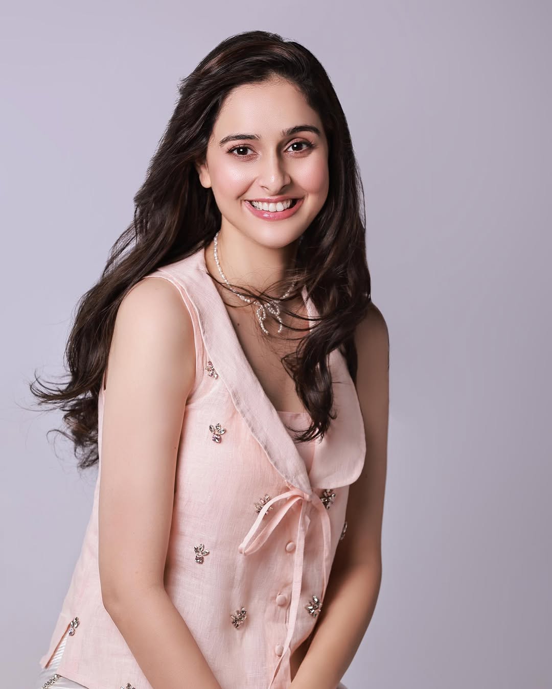 Sadia Khateeb in Waldorf Set