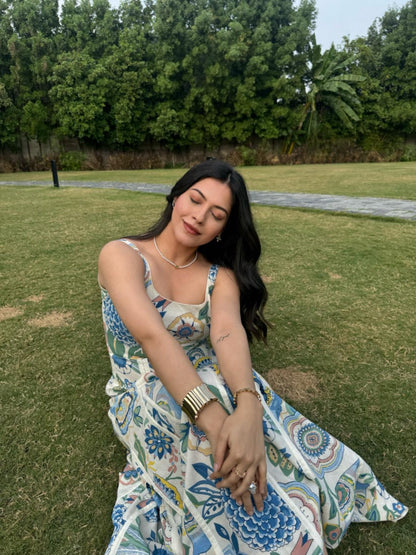 Disha Jethwani in Isla
